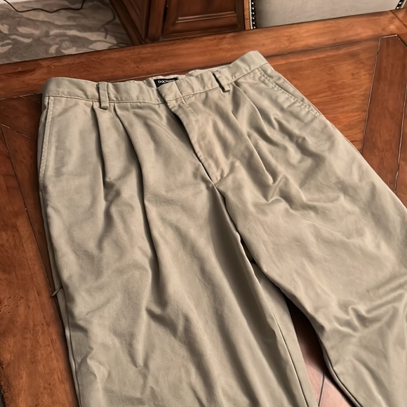 Dockers Khakis 36 X 32 - Picture 2 of 6